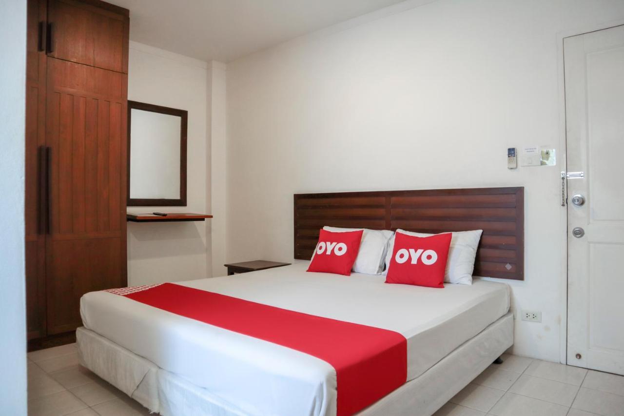 Oyo 1032 Beds Patong Hotel Phuket Buitenkant foto