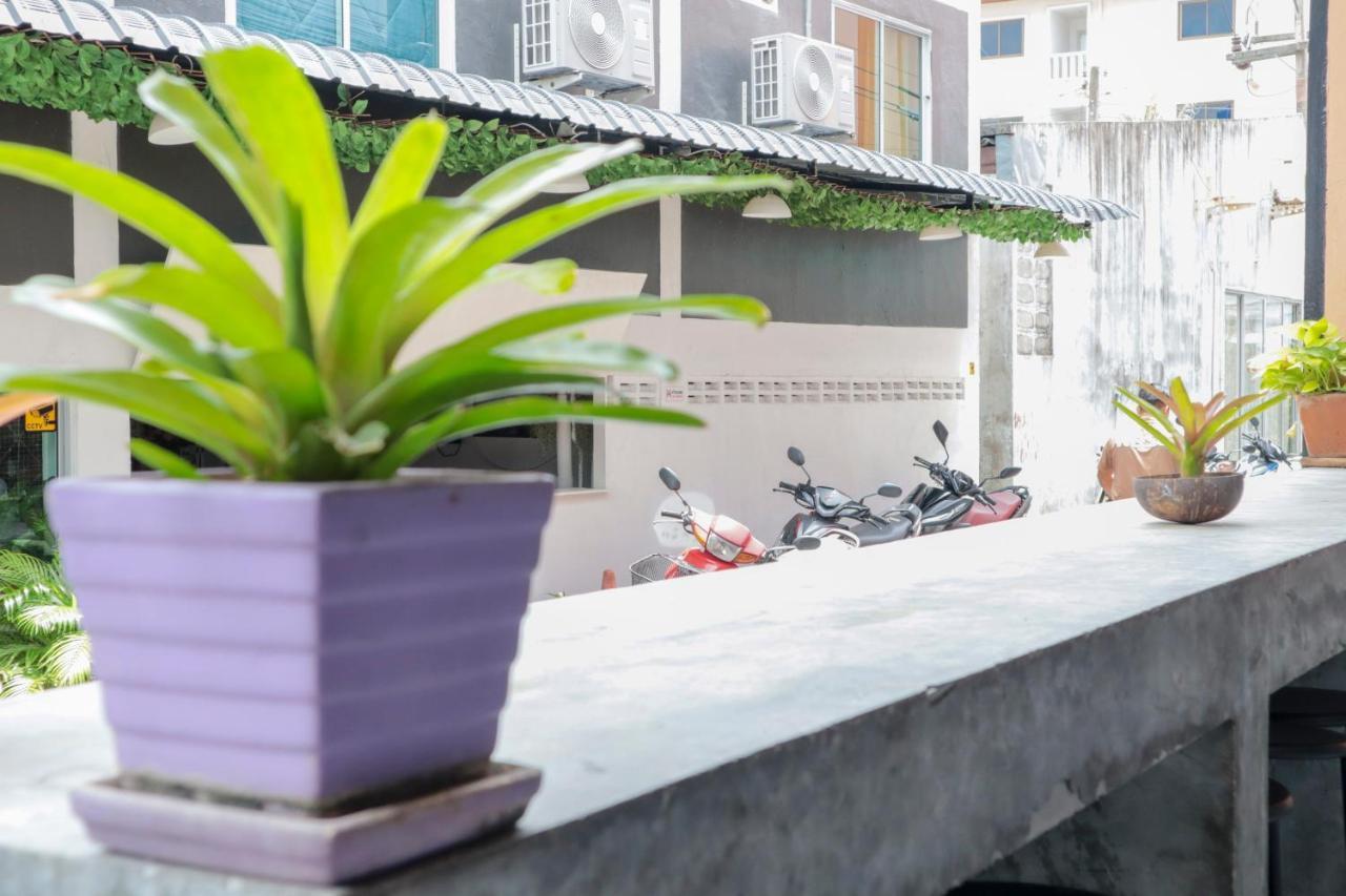 Oyo 1032 Beds Patong Hotel Phuket Buitenkant foto