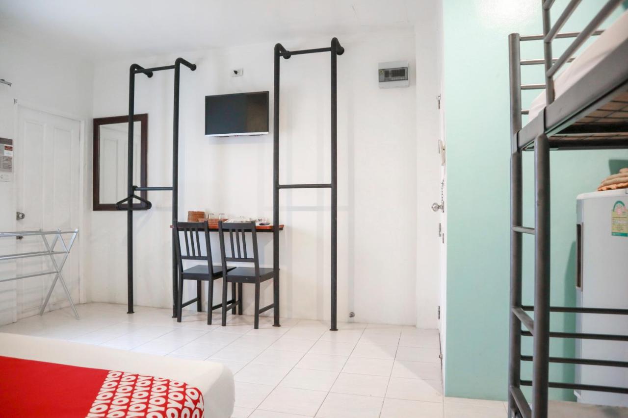 Oyo 1032 Beds Patong Hotel Phuket Buitenkant foto