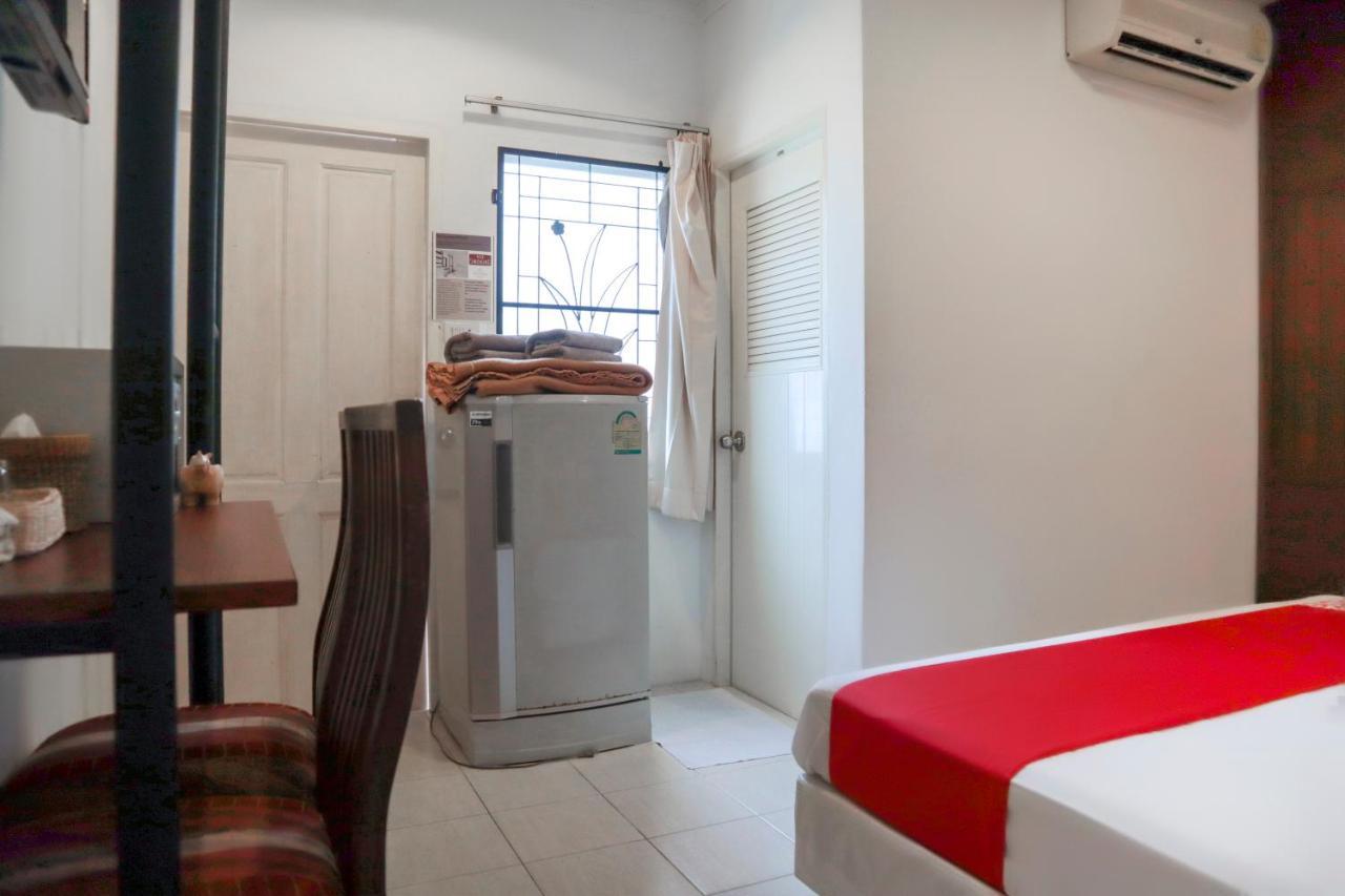Oyo 1032 Beds Patong Hotel Phuket Buitenkant foto