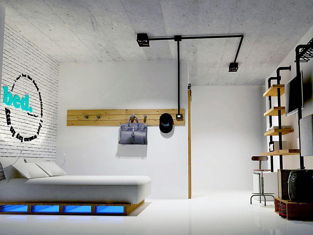 Oyo 1032 Beds Patong Hotel Phuket Buitenkant foto