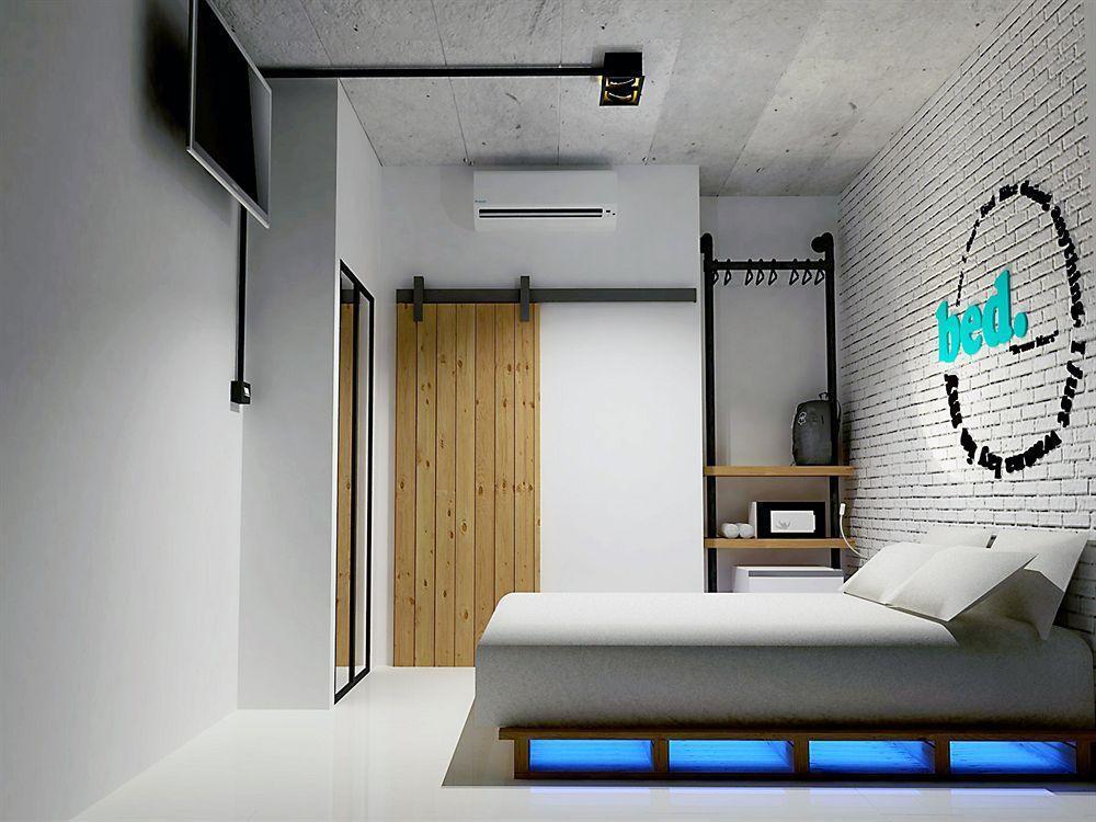 Oyo 1032 Beds Patong Hotel Phuket Buitenkant foto